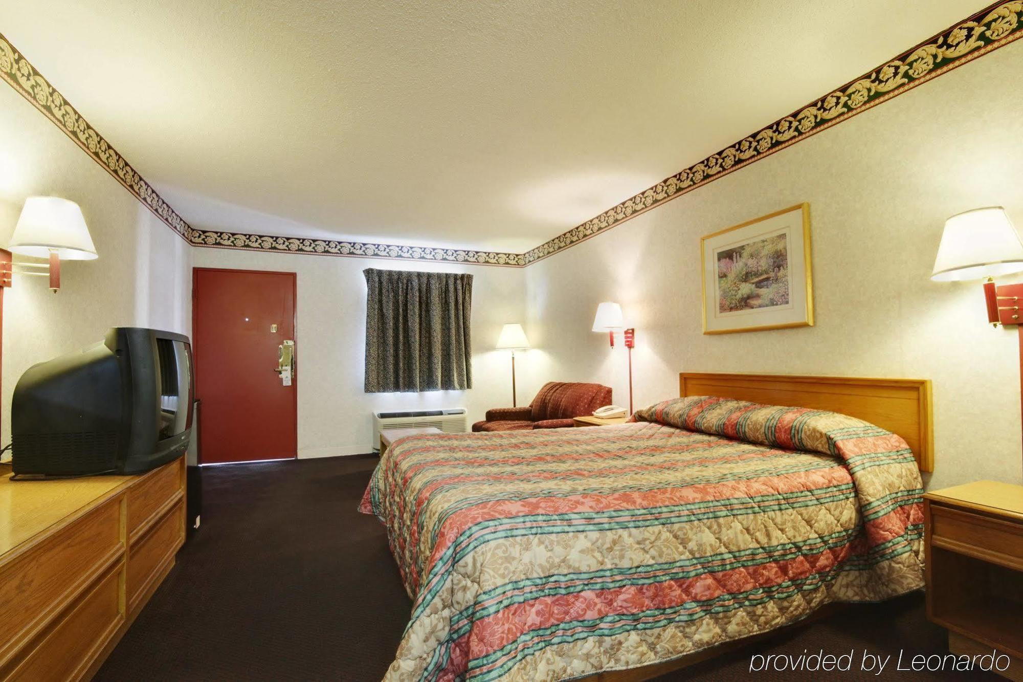 Americas Best Value Inn & Suites Macon Exterior foto